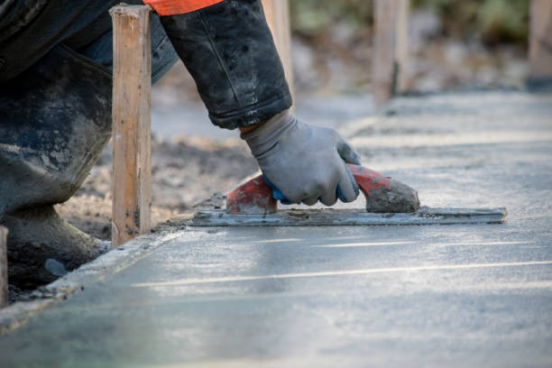 Best Custom Concrete Contractor  in South Gate Ridge, FL